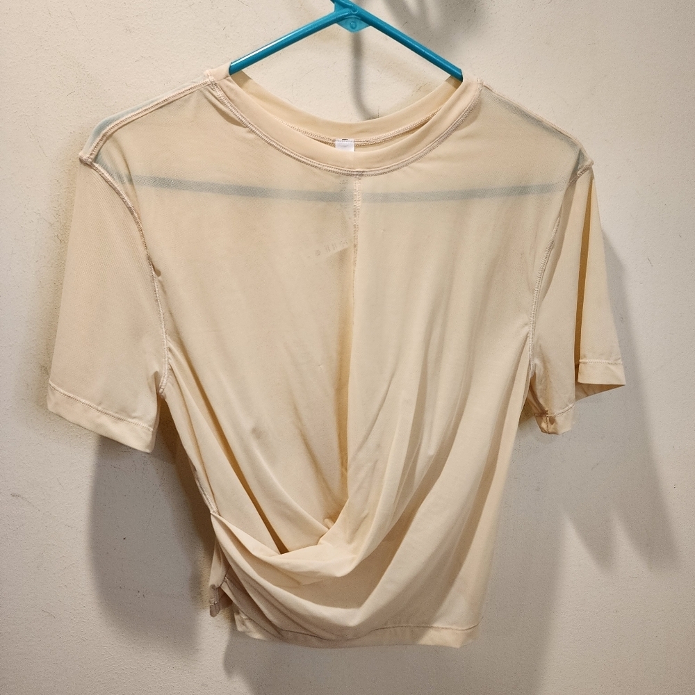 Lululemon Cream Mesj Short Sleeve Twist Top Size 4
